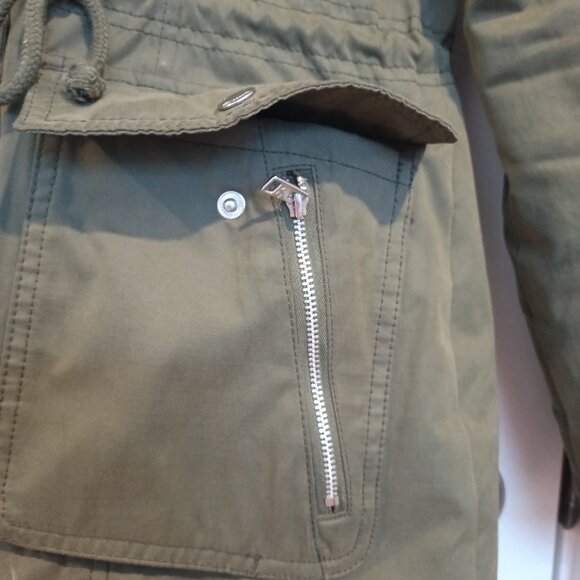 Hollister Women's Fleece Lined Coat Size Medium - Picture 4 of 9